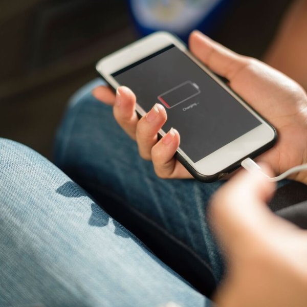 smartphone, mobile, phone, gadget, touchscreen, battery, charger, cord, hand, battery, battery, battery, battery, battery, charger, charger, charger, charger